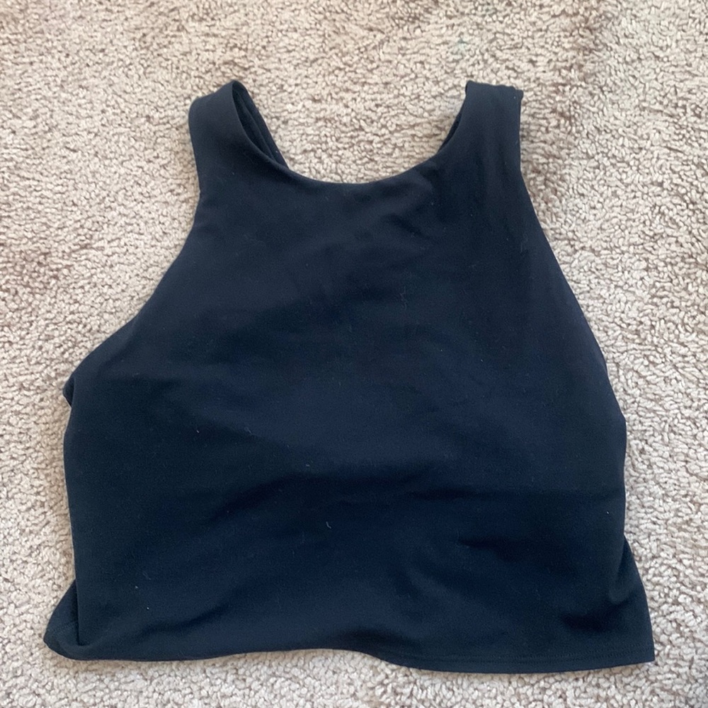 Athleta Conscious Crop